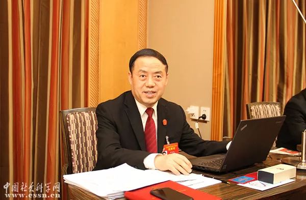 全國政協委員鞏富文談區塊鏈技術創新發展引發廣泛關注與熱議